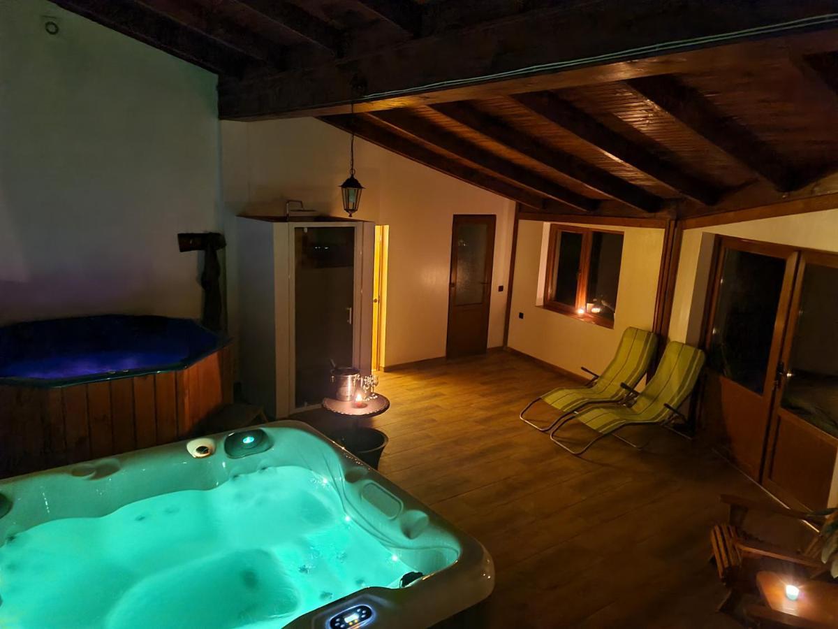 Green Mountain Resort Scrind-Frăsinet エクステリア 写真