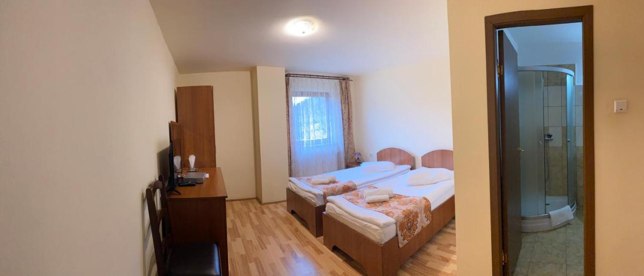 Green Mountain Resort Scrind-Frăsinet エクステリア 写真