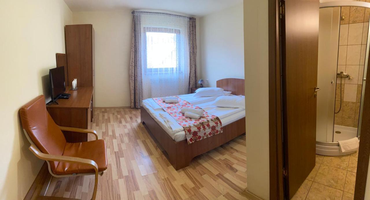 Green Mountain Resort Scrind-Frăsinet エクステリア 写真