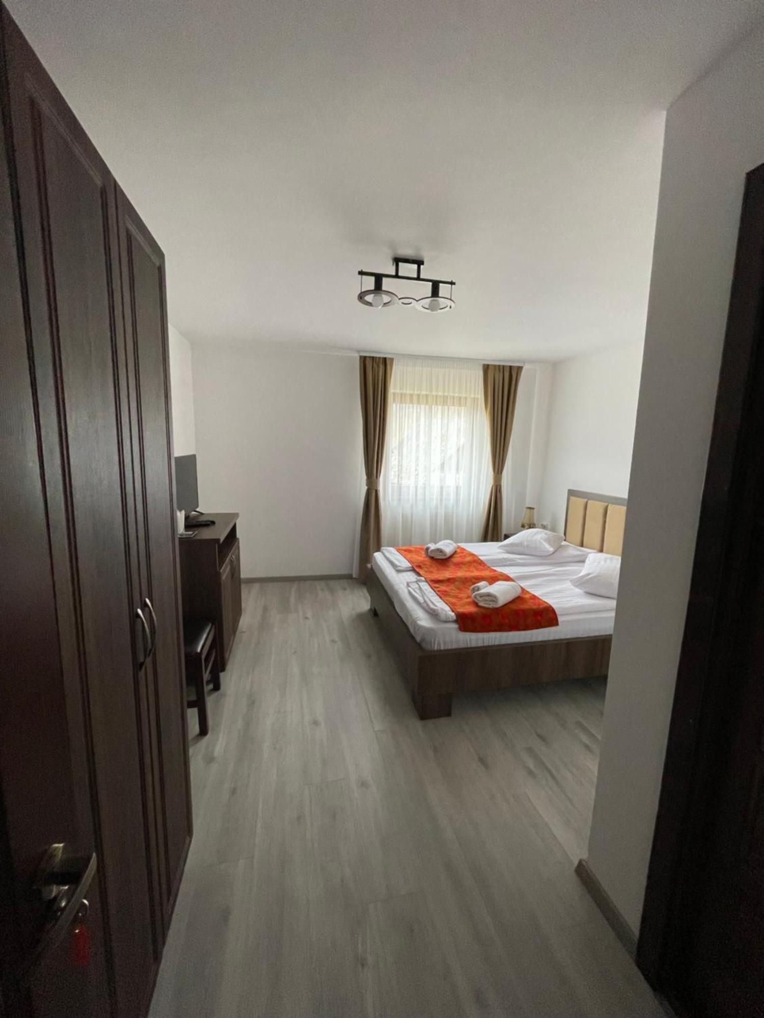 Green Mountain Resort Scrind-Frăsinet エクステリア 写真